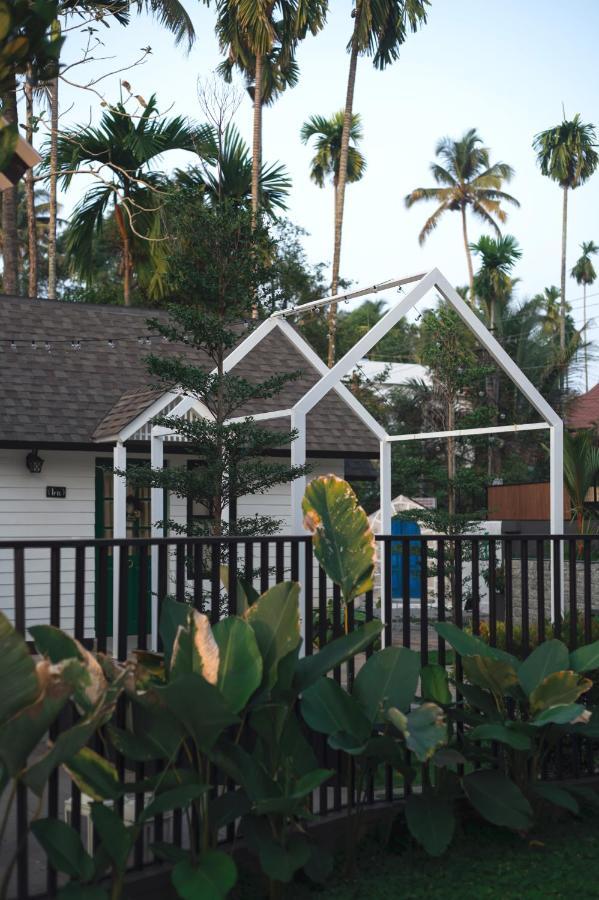 The Little Acres Cherai Vypin Exterior foto